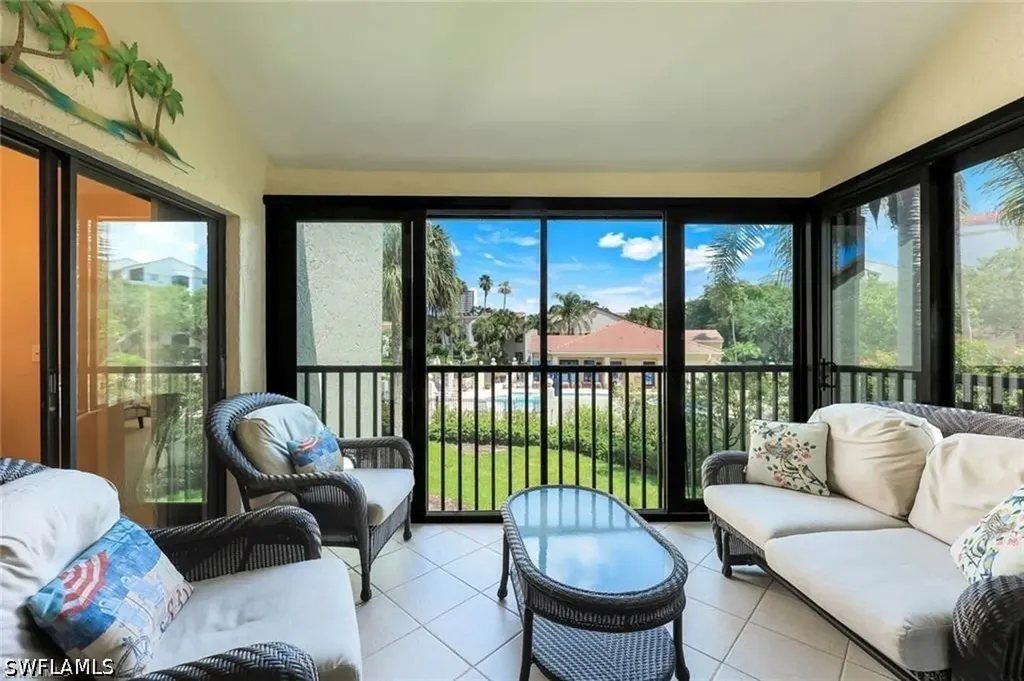 6555 Valen Way Naples FL 34108