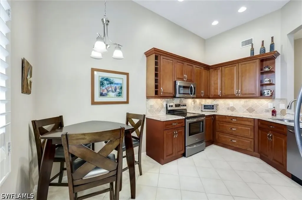6555 Valen Way Naples FL 34108