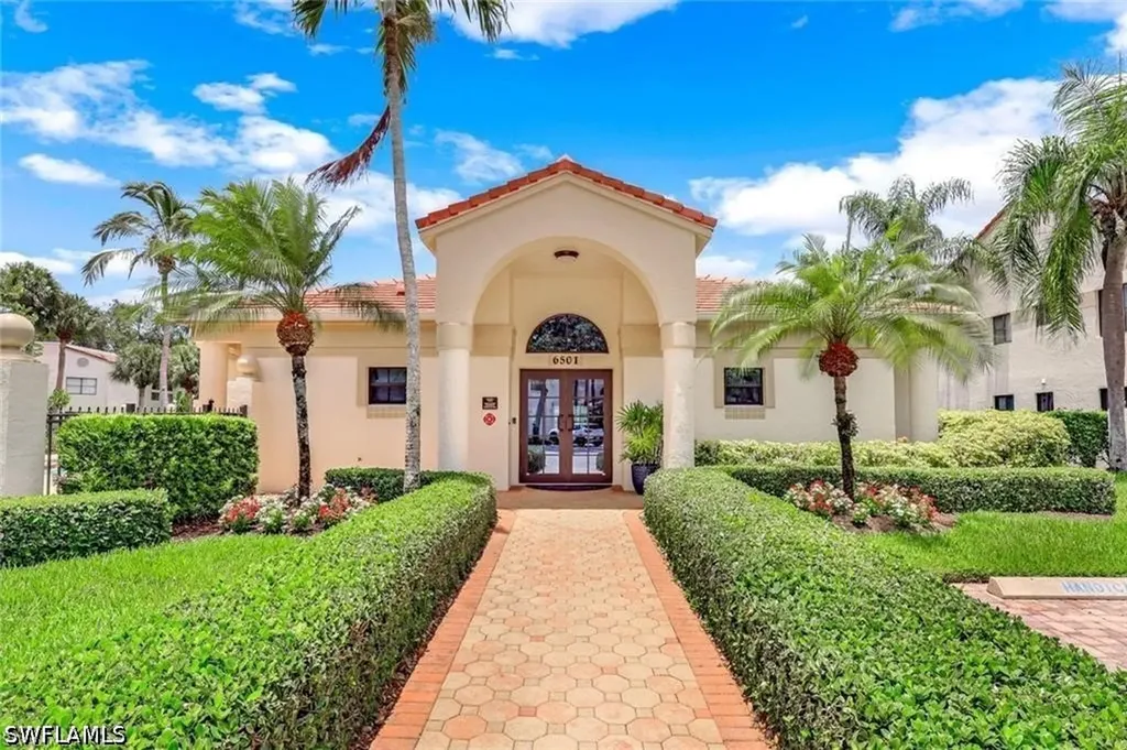 6555 Valen Way Naples FL 34108