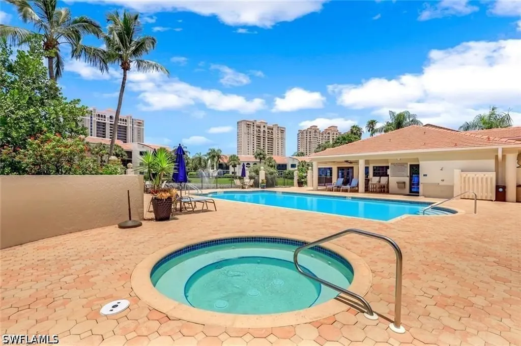 6555 Valen Way Naples FL 34108