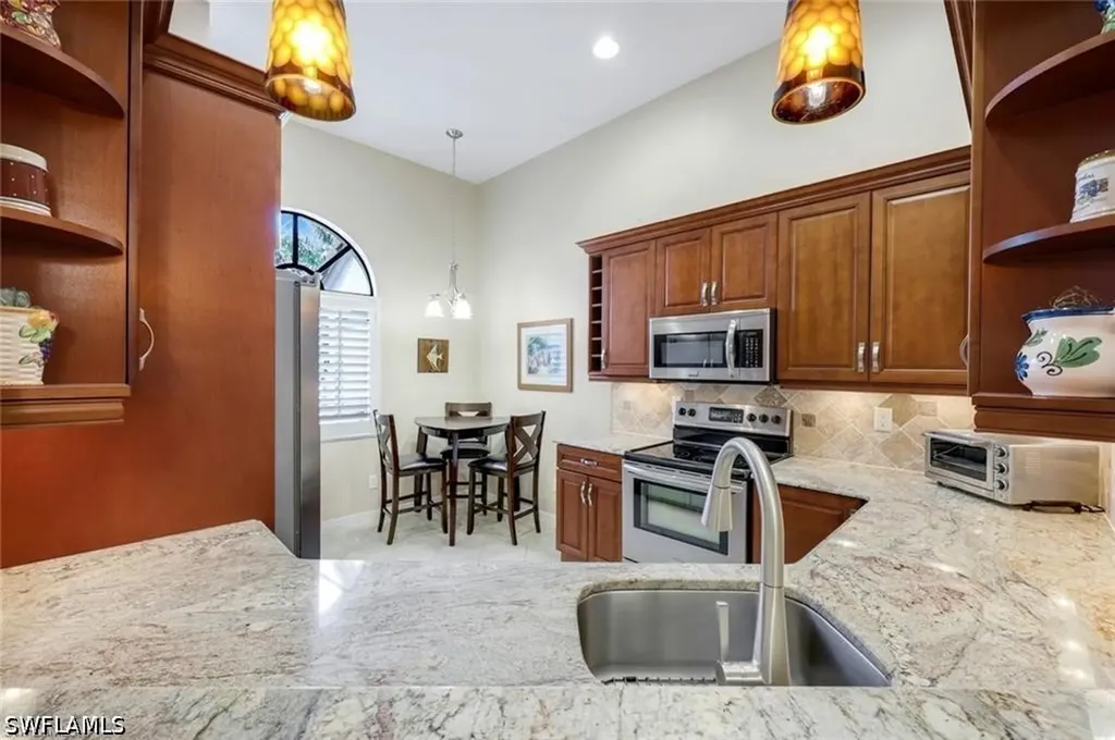 6555 Valen Way Naples FL 34108