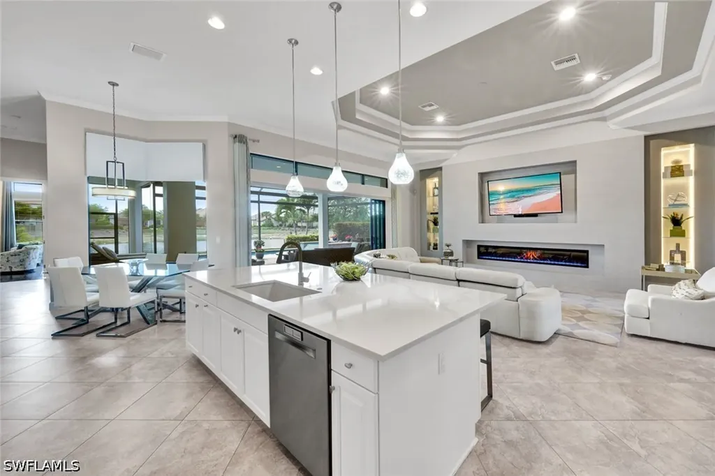8675 Amour Court Naples FL 34119