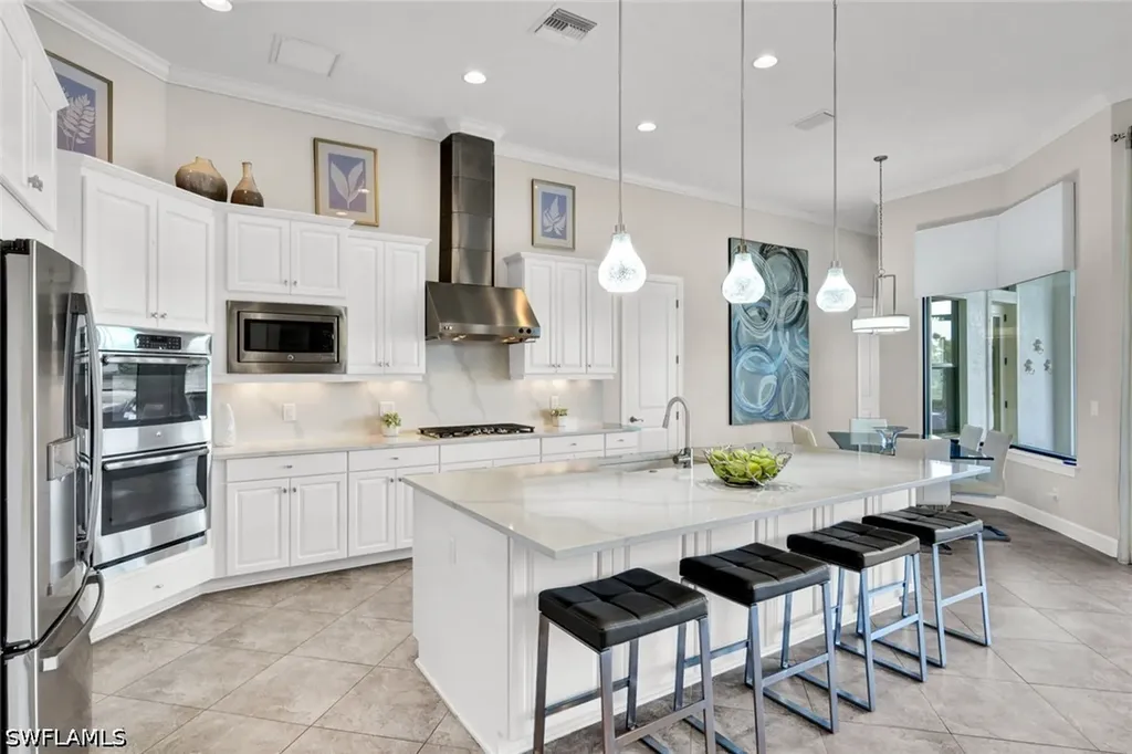 8675 Amour Court Naples FL 34119