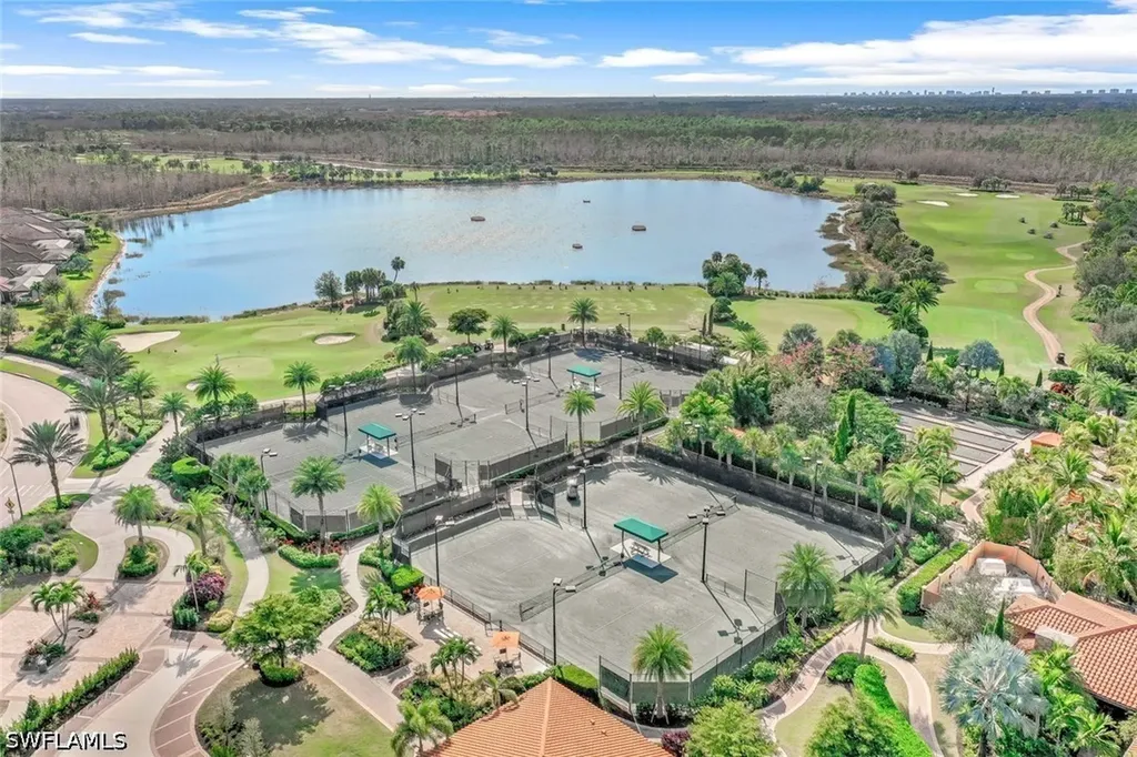 8675 Amour Court Naples FL 34119