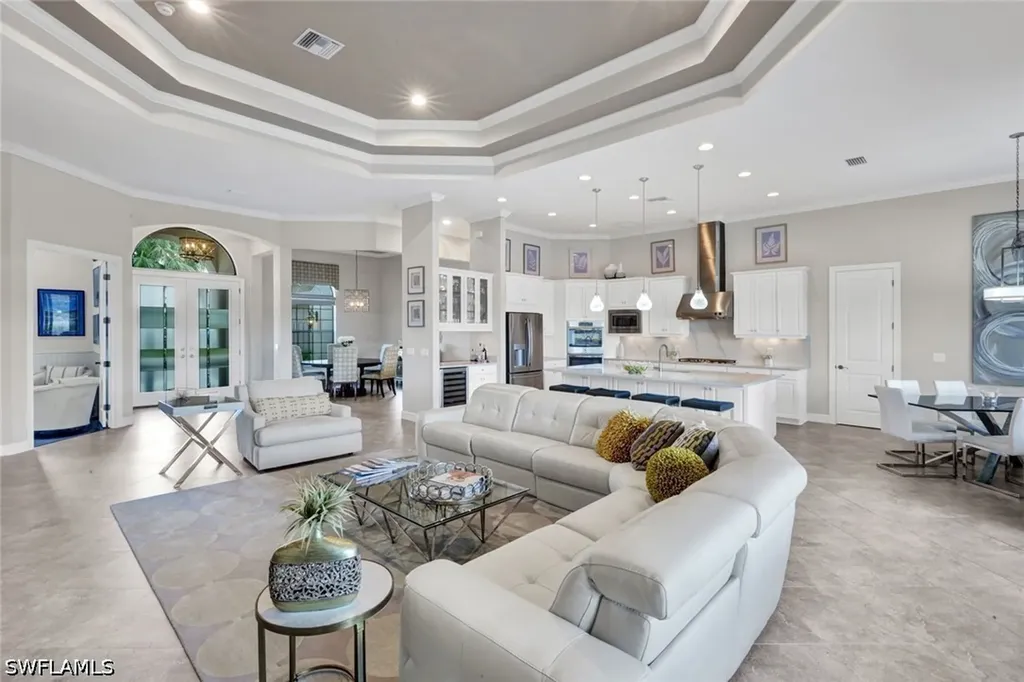8675 Amour Court Naples FL 34119