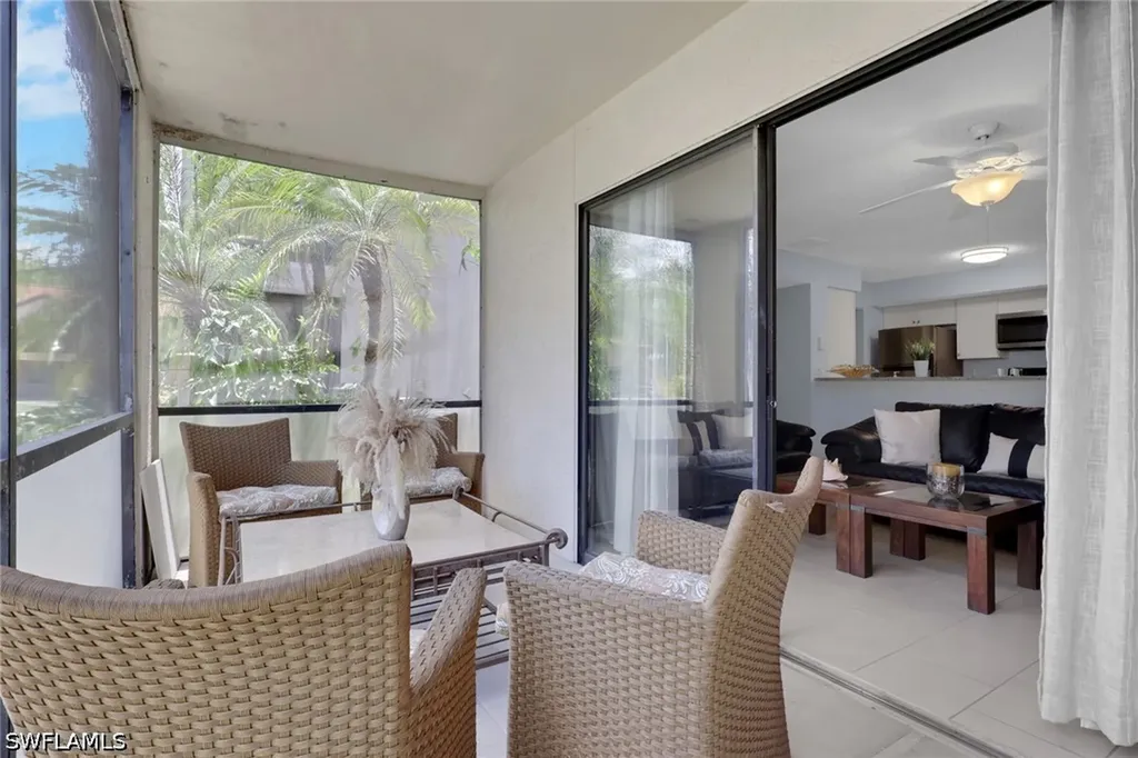 2214 Arbour Walk Circle Naples FL 34109