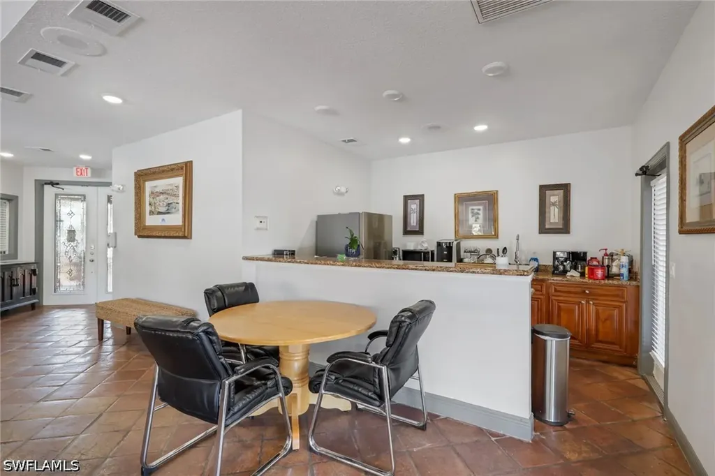 2214 Arbour Walk Circle Naples FL 34109