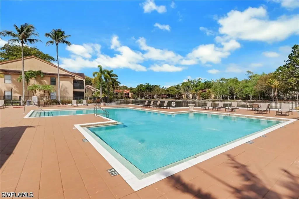2214 Arbour Walk Circle Naples FL 34109