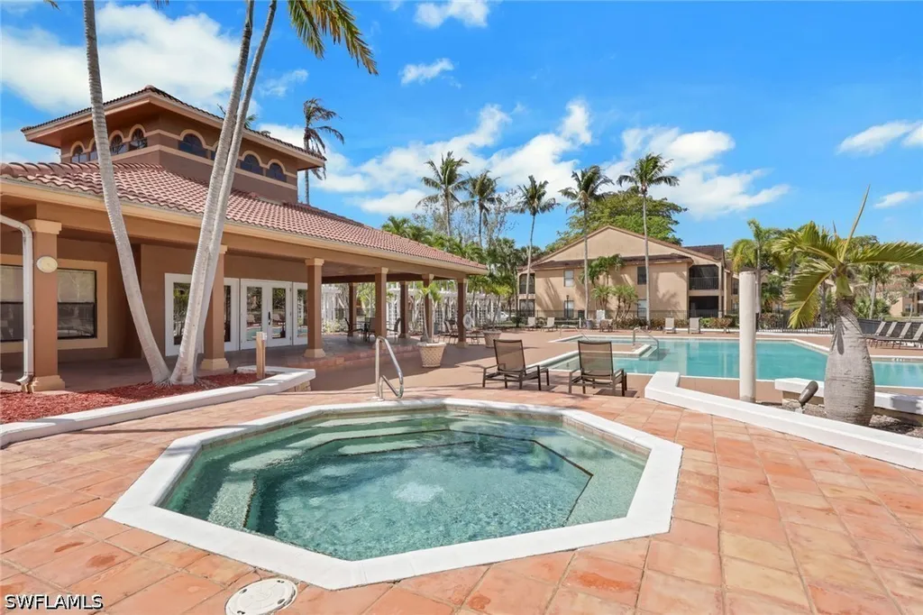 2214 Arbour Walk Circle Naples FL 34109