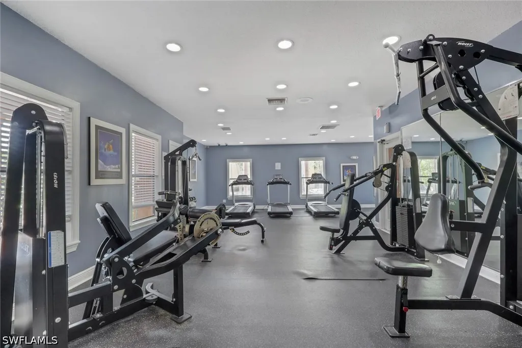2214 Arbour Walk Circle Naples FL 34109