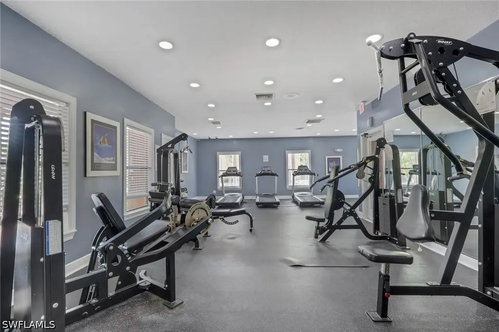 2214 Arbour Walk Circle Naples FL 34109