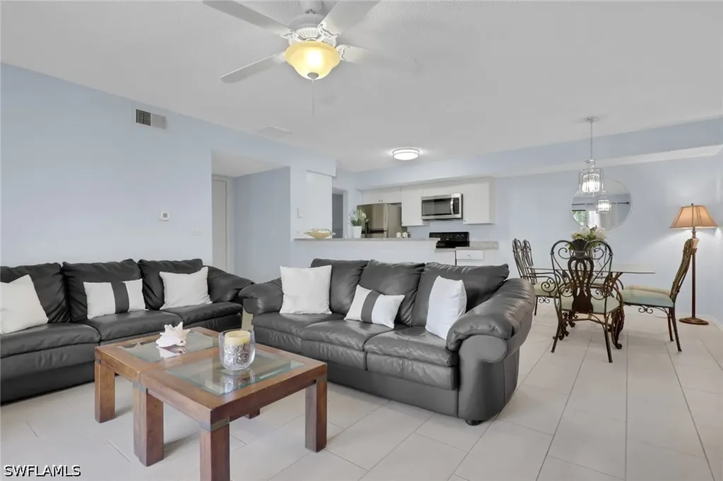 2214 Arbour Walk Circle Naples FL 34109