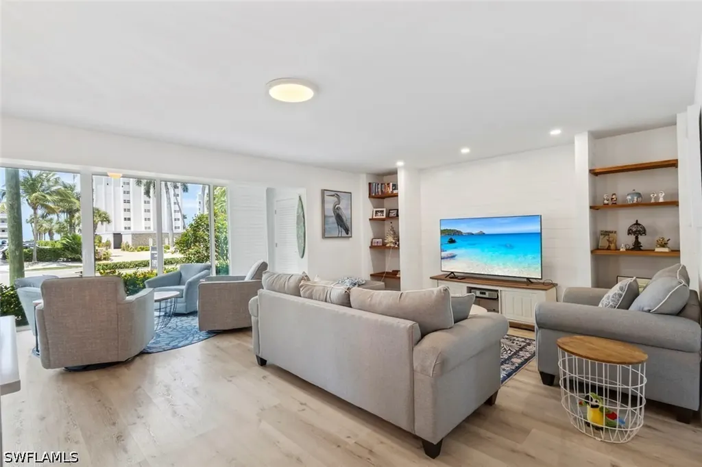 1910 Gulf Shore Boulevard N Naples FL 34102