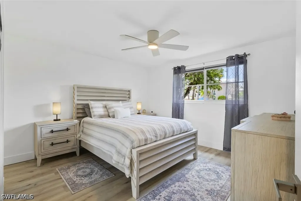 1910 Gulf Shore Boulevard N Naples FL 34102