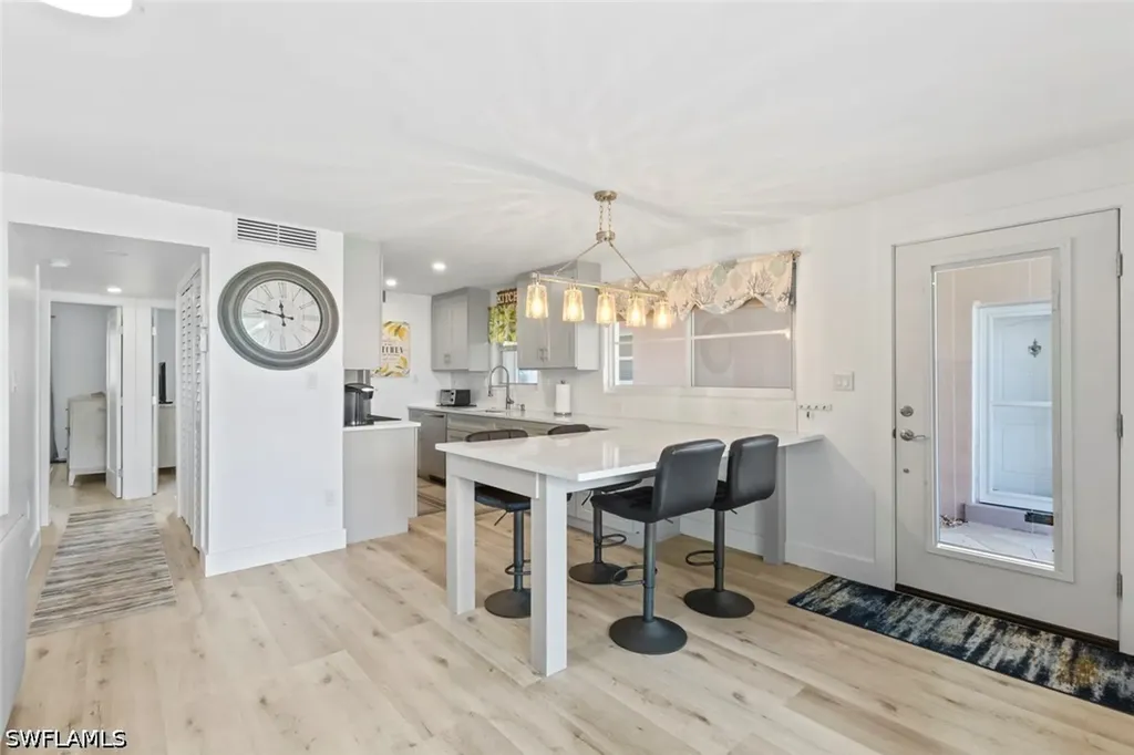 1910 Gulf Shore Boulevard N Naples FL 34102