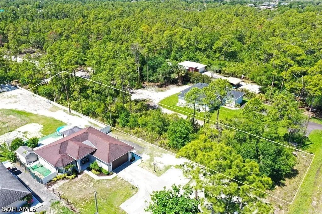Xxx 66th Avenue NE Naples FL 34120