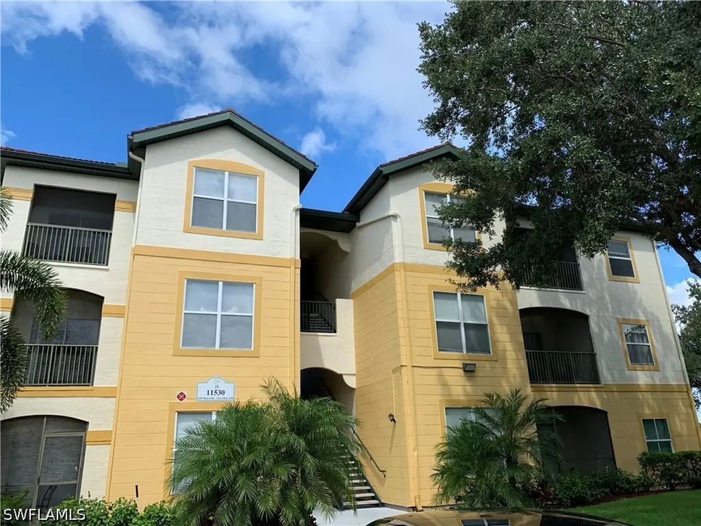 11530 Villa Grand Fort Myers FL 33913