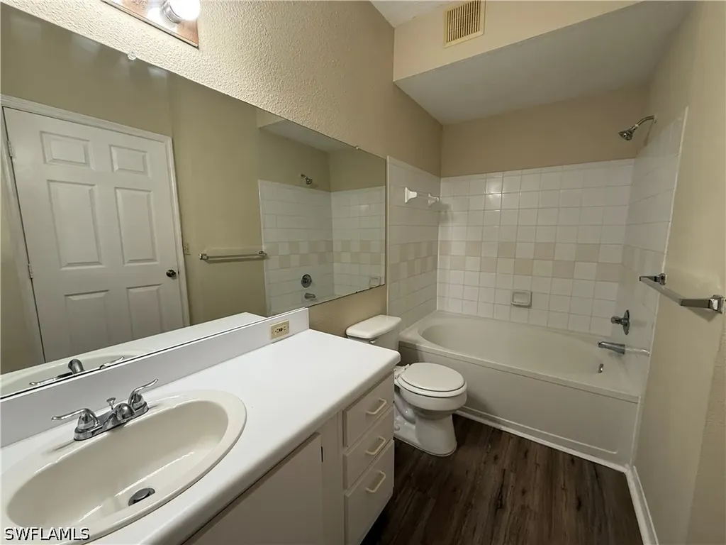11530 Villa Grand Fort Myers FL 33913