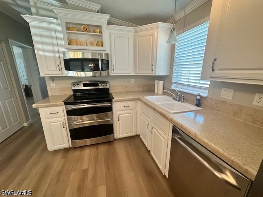 1509 Diamond Lake Circle Naples FL 34114