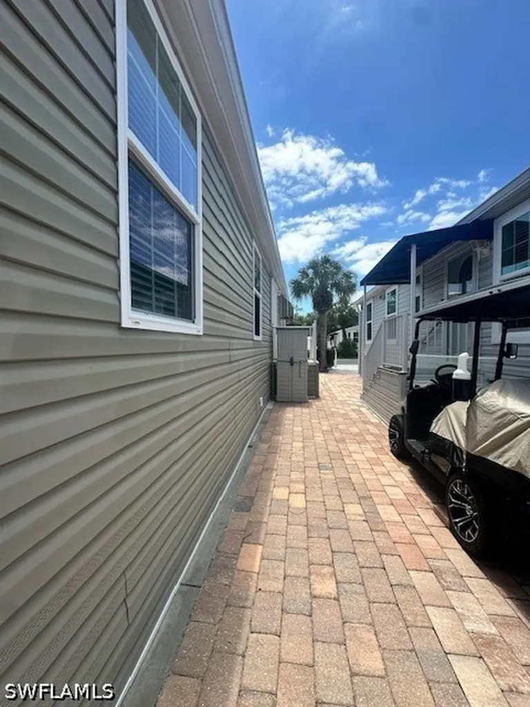 1509 Diamond Lake Circle Naples FL 34114