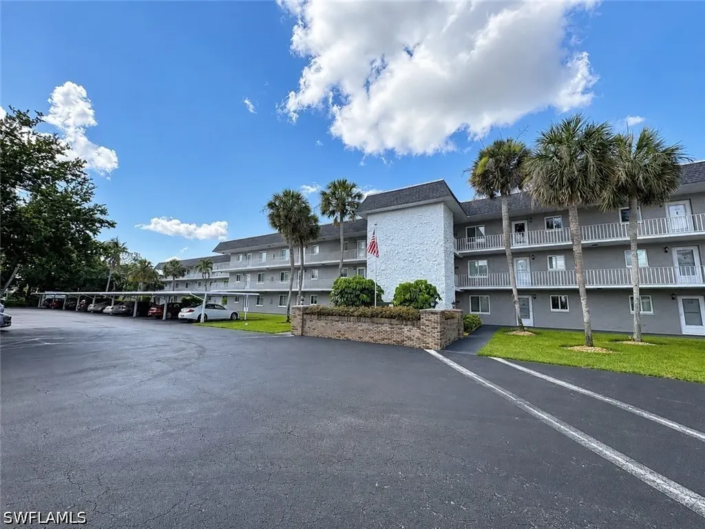 5515 Rattlesnake Hamm Road Naples FL 34113