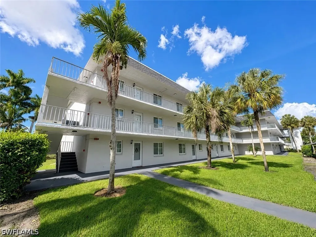 5515 Rattlesnake Hamm Road Naples FL 34113