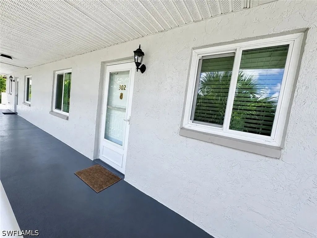 5515 Rattlesnake Hamm Road Naples FL 34113