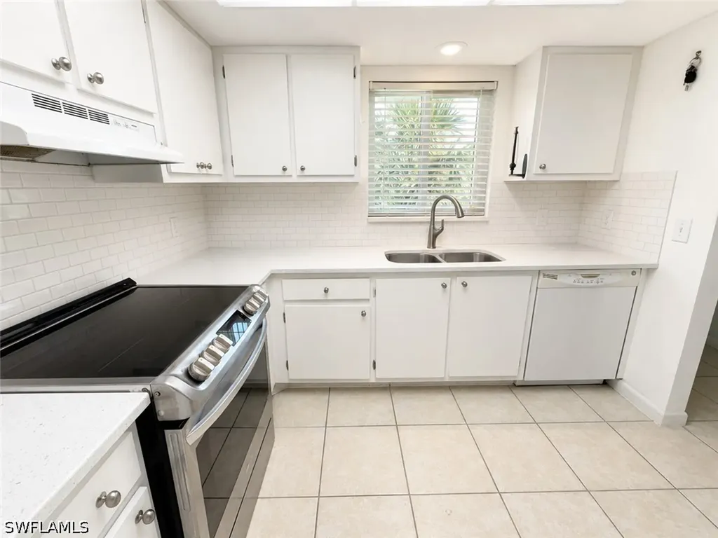 5515 Rattlesnake Hamm Road Naples FL 34113