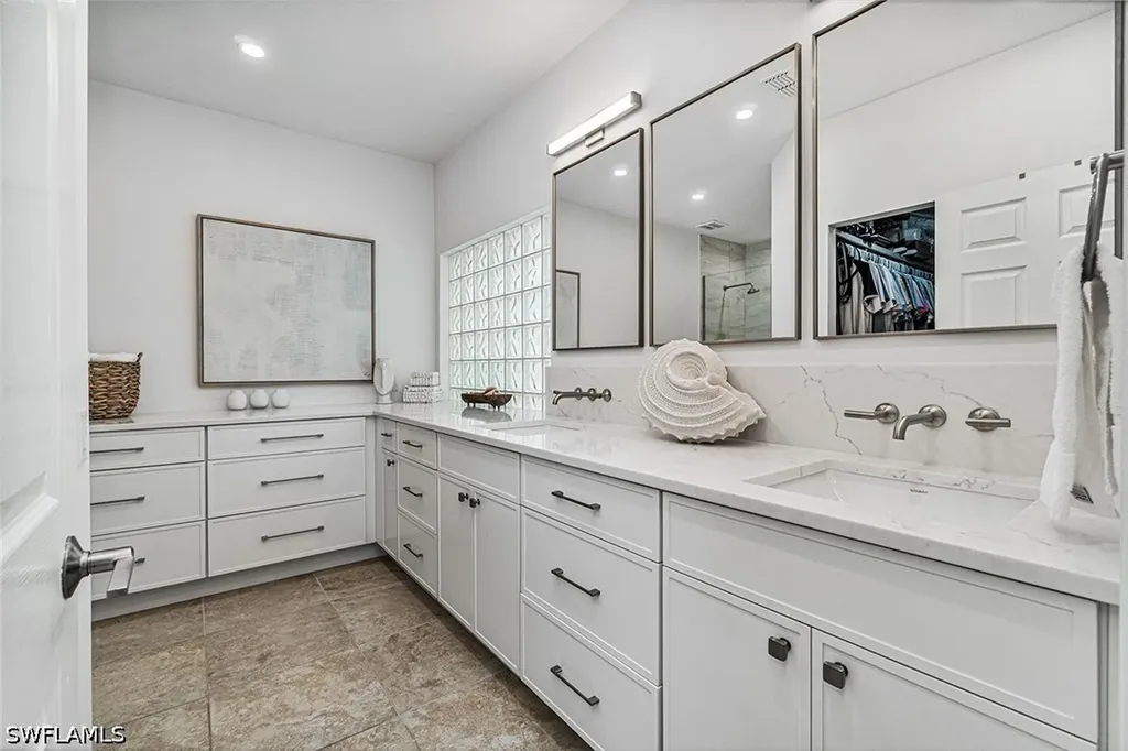 27175 Oakwood Lake Drive Bonita Springs FL 34134