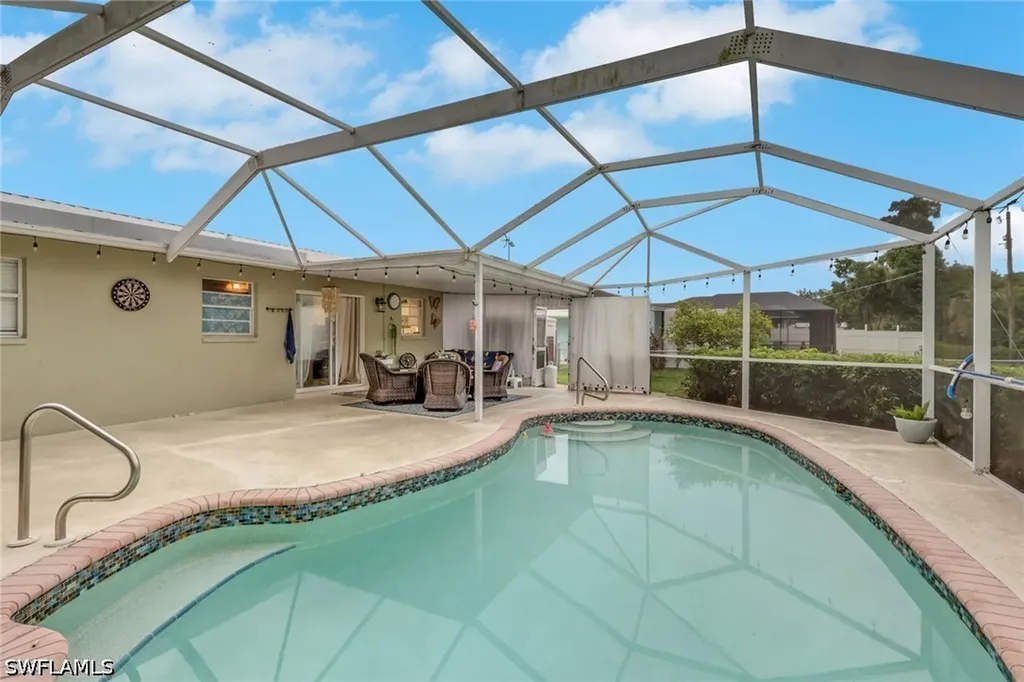 12207 De Moya Drive Fort Myers FL 33905