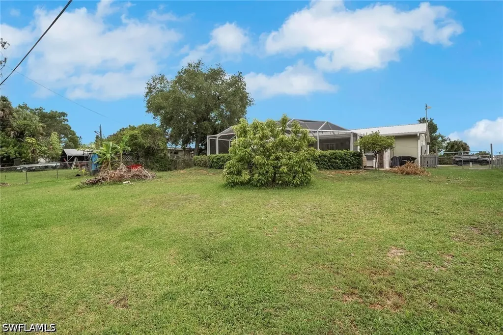 12207 De Moya Drive Fort Myers FL 33905