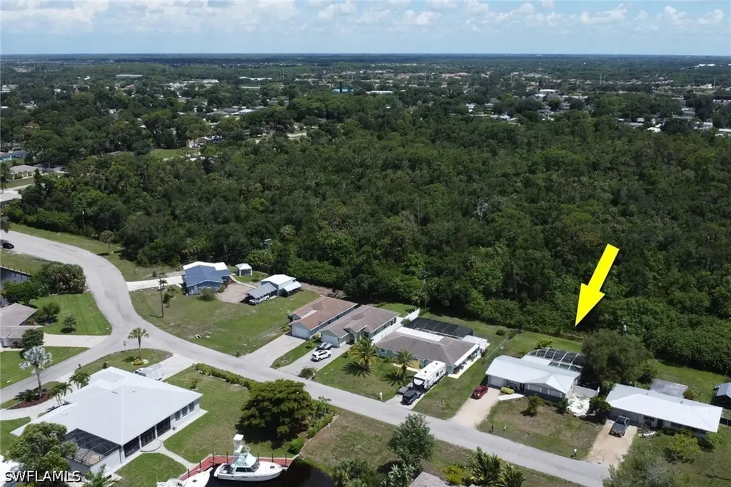 12207 De Moya Drive Fort Myers FL 33905