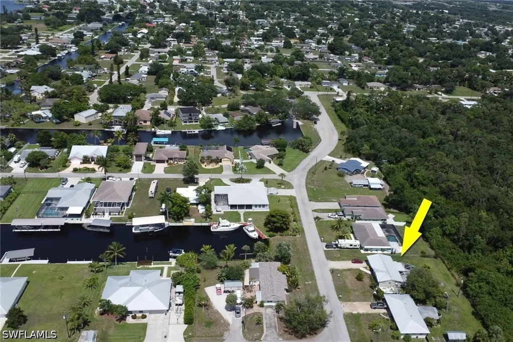 12207 De Moya Drive Fort Myers FL 33905