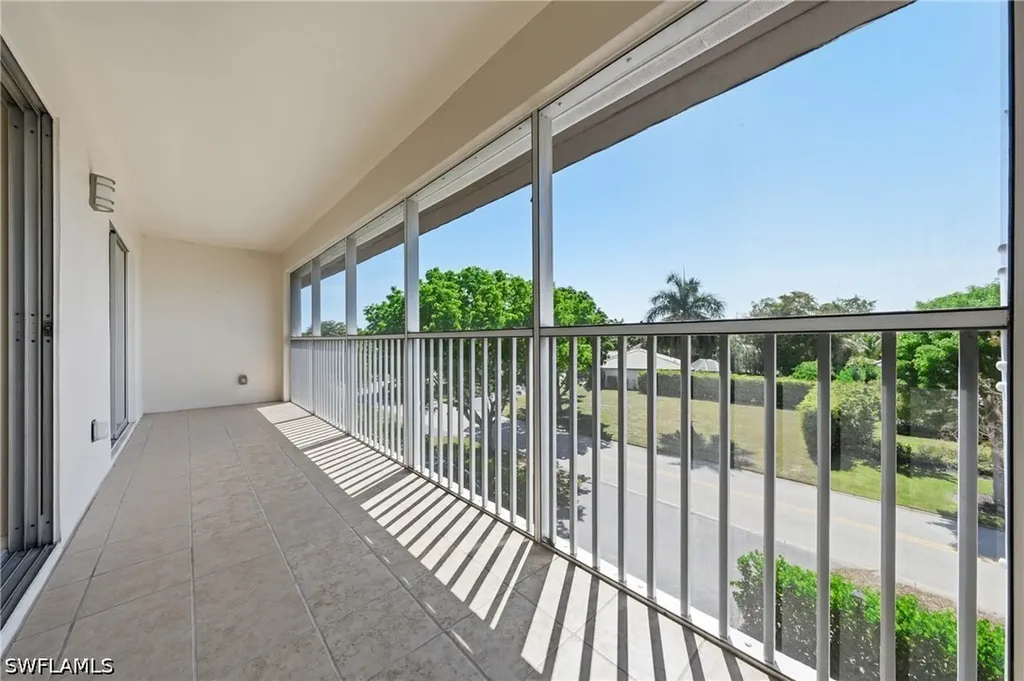 3150 Binnacle Drive Naples FL 34103