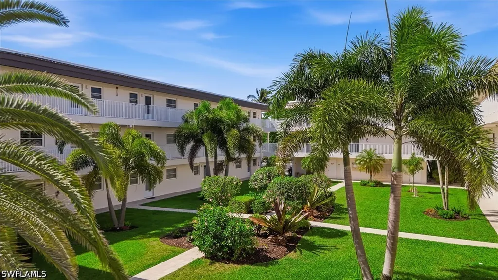 3150 Binnacle Drive Naples FL 34103