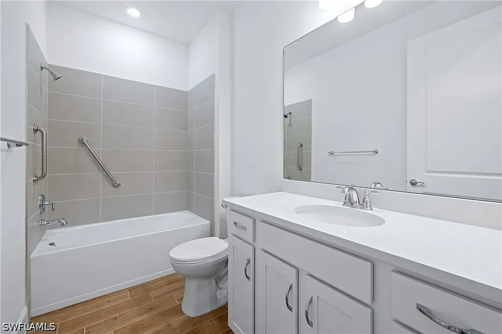 20593 Pebble Glen Drive Estero FL 33928