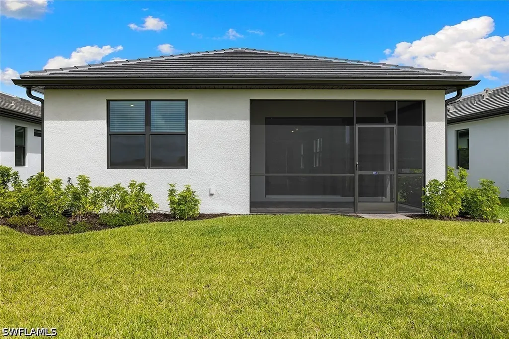 20593 Pebble Glen Drive Estero FL 33928