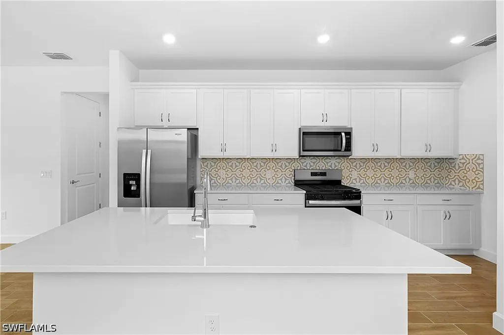 20593 Pebble Glen Drive Estero FL 33928