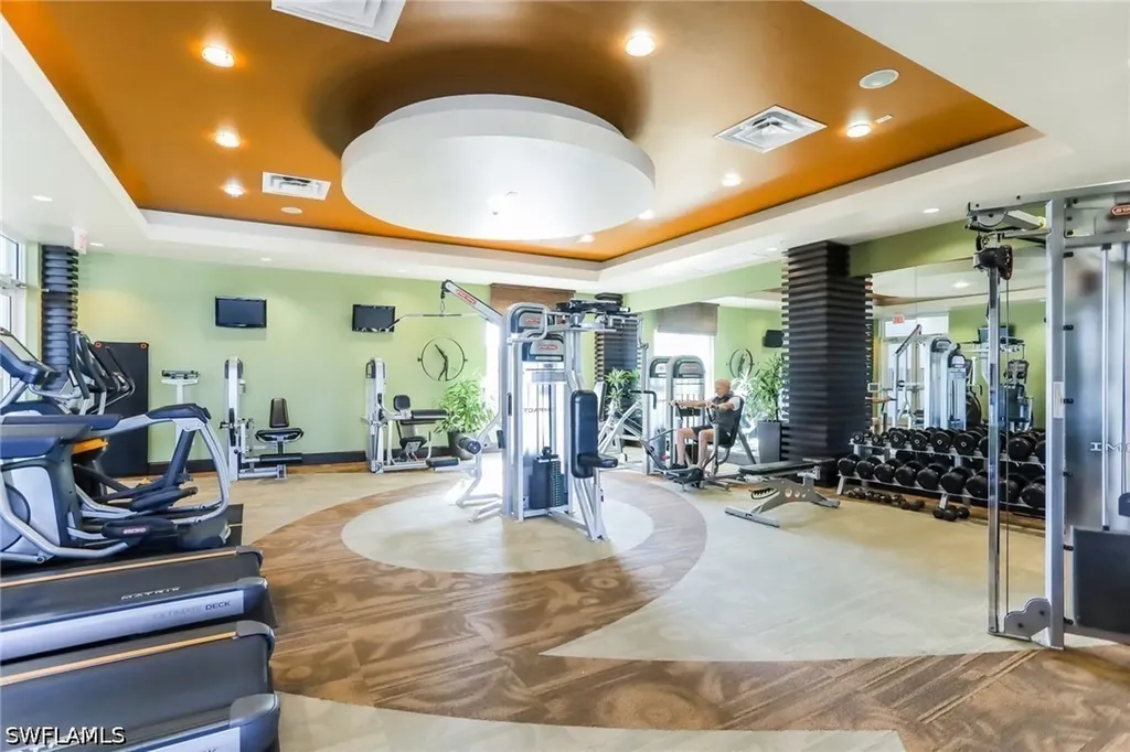 9115 Strada Place Naples FL 34108