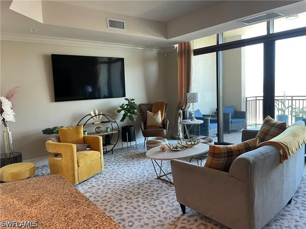 9115 Strada Place Naples FL 34108