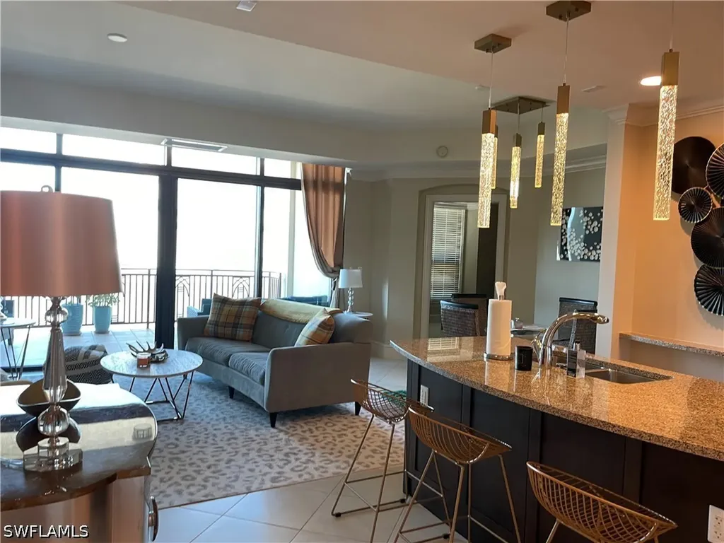 9115 Strada Place Naples FL 34108