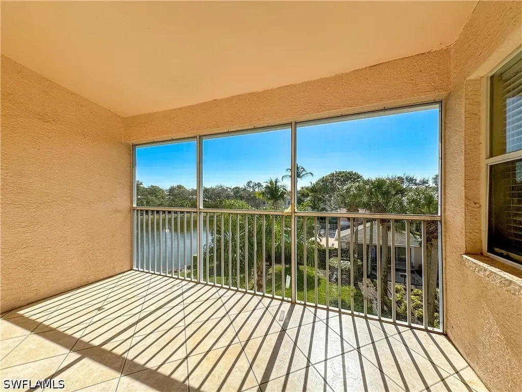 3250 Cypress Glen Way Naples FL 34109
