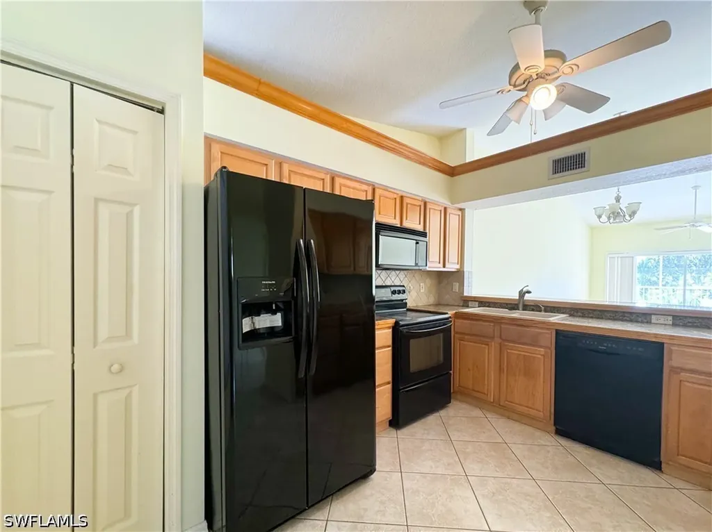 3250 Cypress Glen Way Naples FL 34109