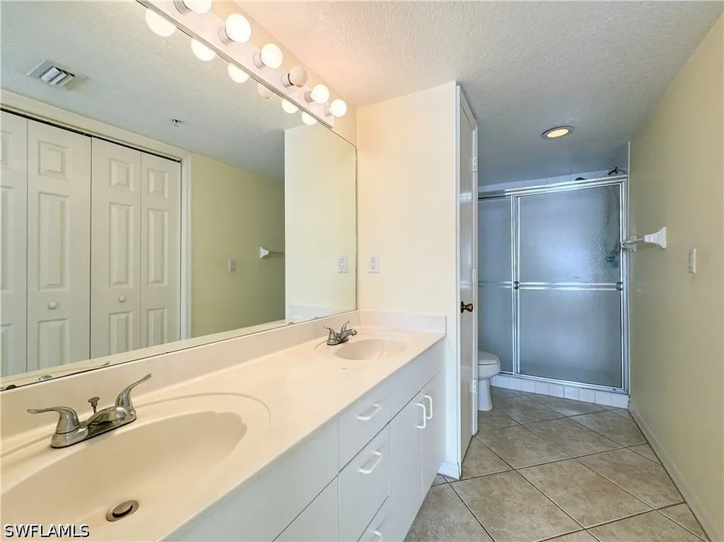 3250 Cypress Glen Way Naples FL 34109