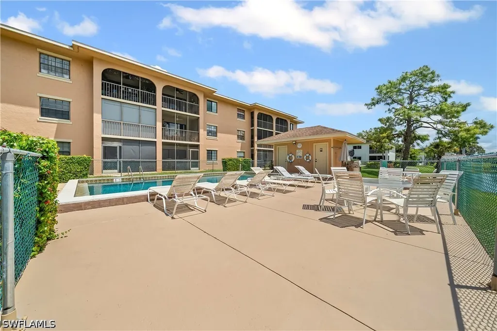 5535 Rattlesnake Hamm Road Naples FL 34113