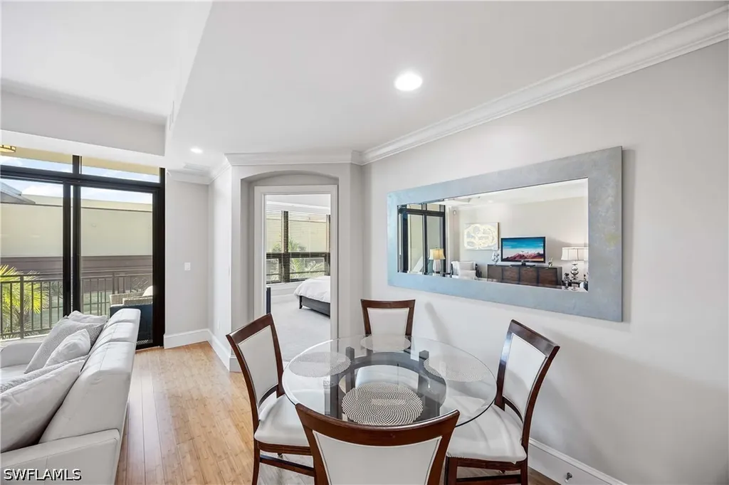 9123 Strada Place Naples FL 34108
