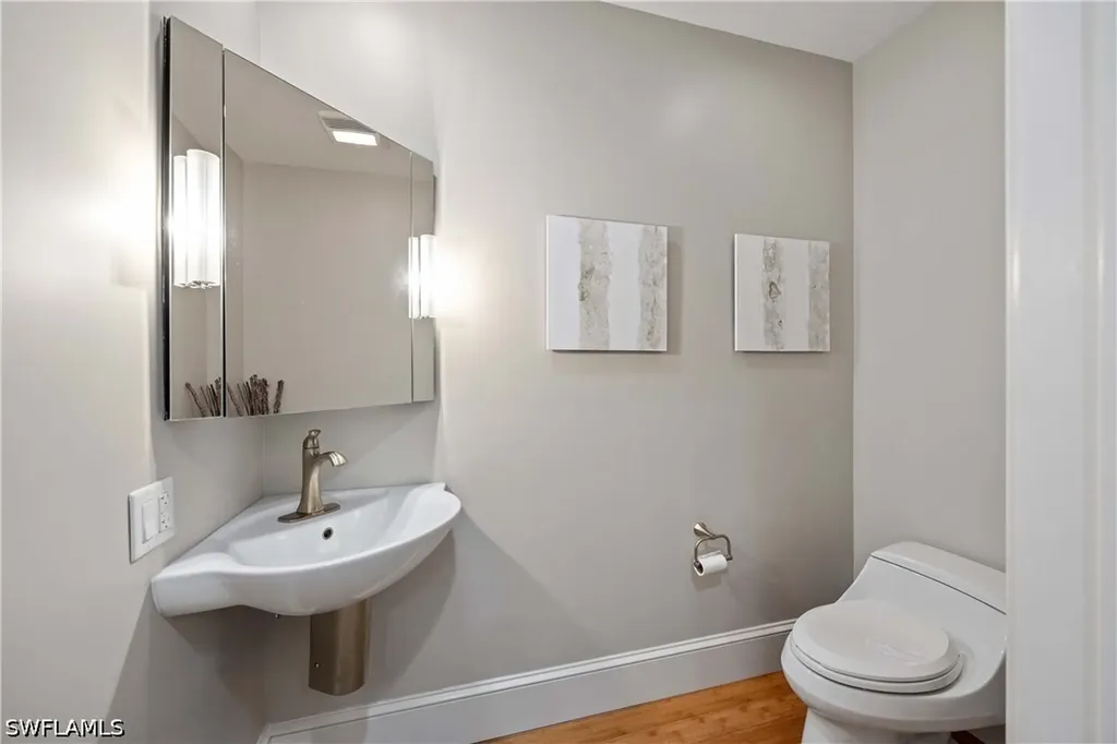 9123 Strada Place Naples FL 34108