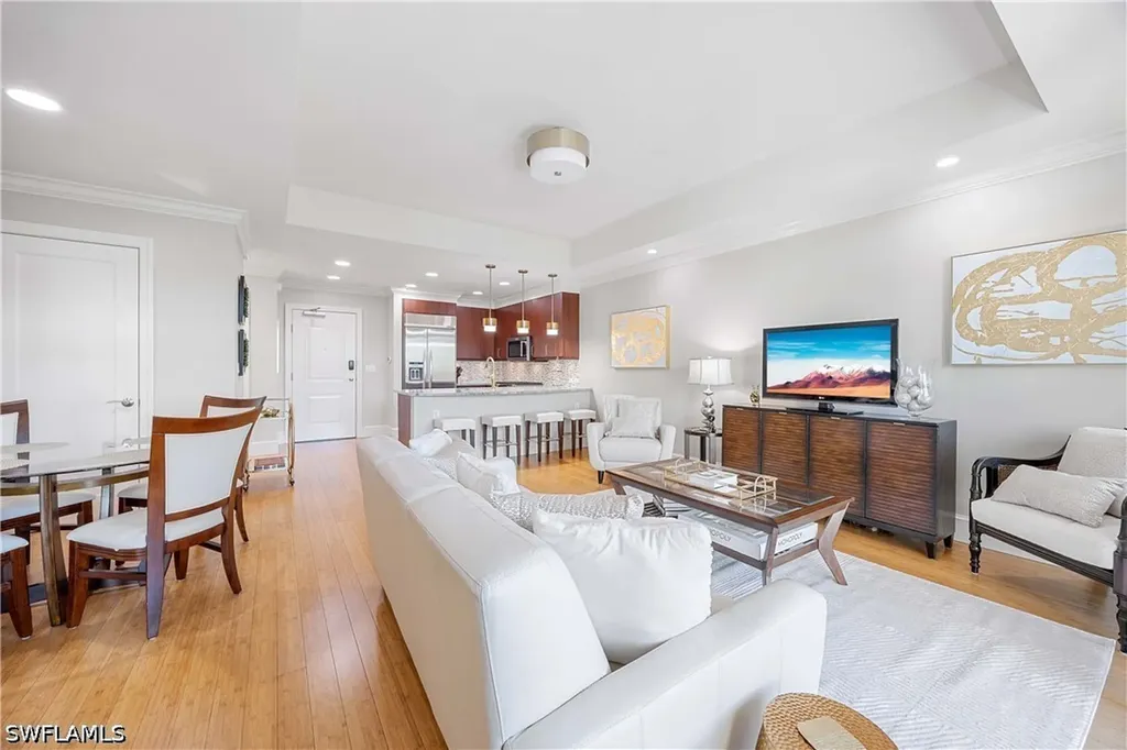 9123 Strada Place Naples FL 34108