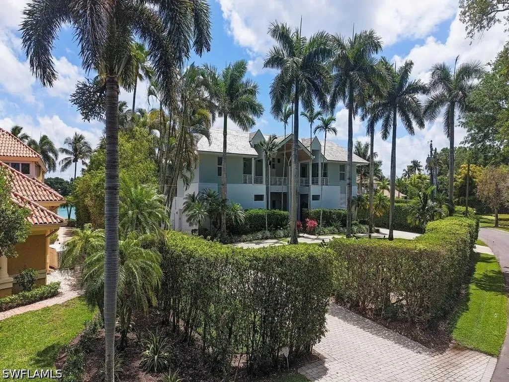 4253 Cutlass Lane Naples FL 34102