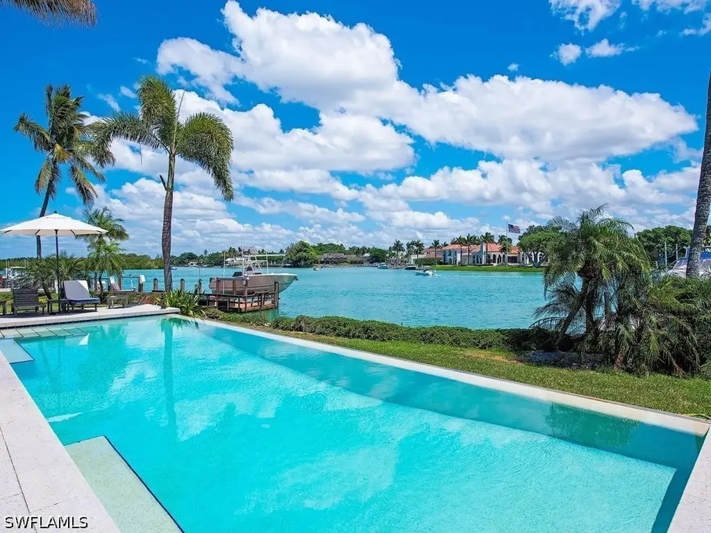 4253 Cutlass Lane Naples FL 34102